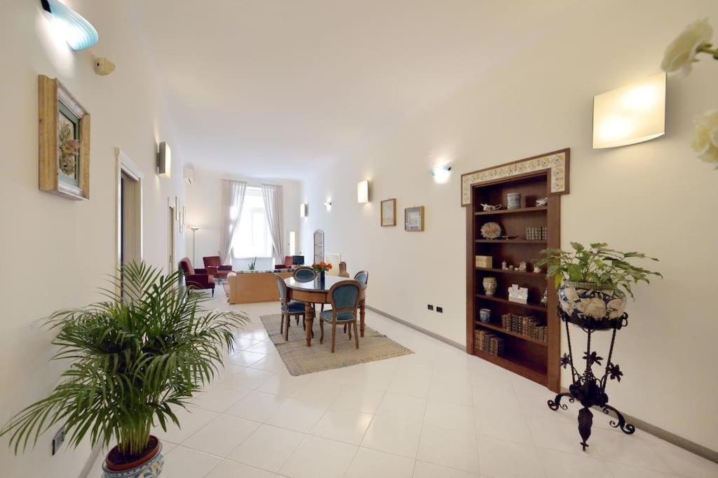 Charming Apartment Napoli Eksteriør bilde